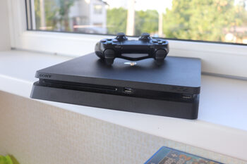 Pirkti Playstation 4 Slim 500gb ENEBA