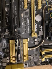 Asus A88X-PRO AMD A88X ATX DDR3 FM2+ 3 x PCI-E x16 Slots Motherboard