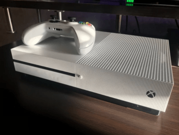 Pack Xbox One S 1 Tb + Juegos + Regalo