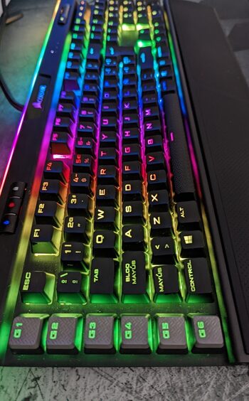Corsair K95 RGB Platinum Teclado Mecánico for sale