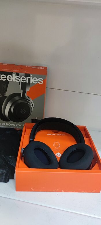 Steelseries Arctis Nova 7 Wireless