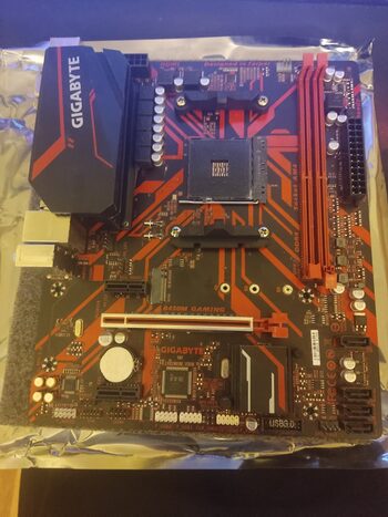 Gigabyte B450M GAMING AMD B450 Micro ATX DDR4 AM4 1 x PCI-E x16 Slots Motherboard