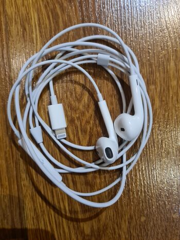 Apple earpods ausinės discount su lightning jungtimi