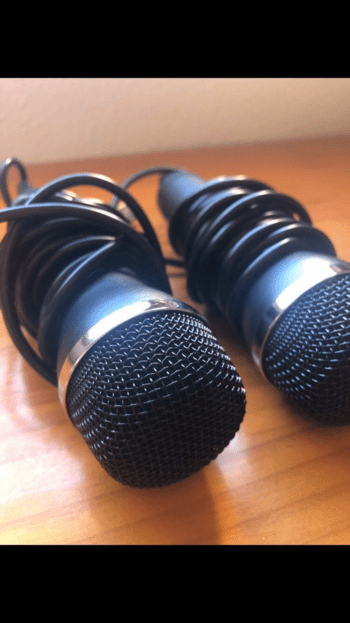 Micrófonos para juegos de canto