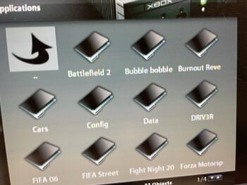 atrištas su chip EVO x Xbox Black 10GB pilnas žaidimų