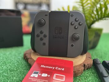 Nintendo Switch V1 VULNERABLE. + sd 128gb  for sale