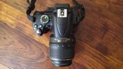 Cámara Nikon D5000 + 2 objetivos VR + curso National Geographic + accesorios