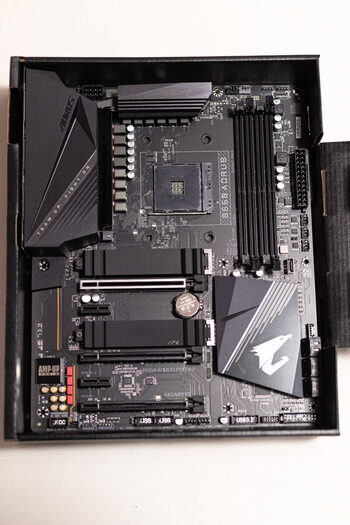 Pirkti Gigabyte B550 AORUS PRO V2 AMD B550 ATX DDR4 AM4 3 x PCI-E x16 ...