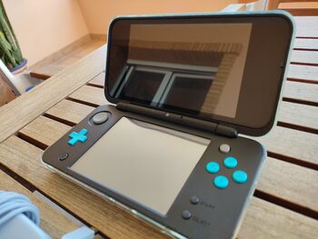 New Nintendo 2ds XL + Complementos  for sale