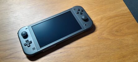 Nintendo switch lite edicion dialga y palkia 