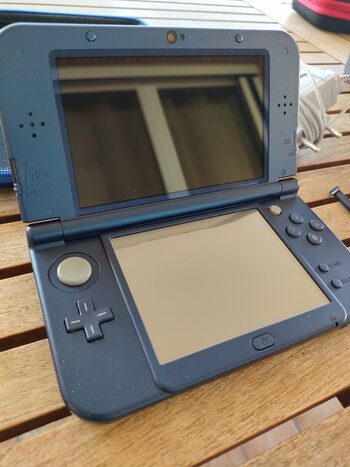New Nintendo 3ds XL + Complementos  for sale