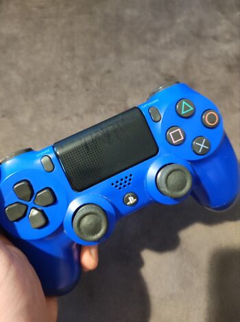PS4 controller, light blue