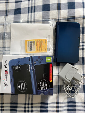New Nintendo 3DS XL 