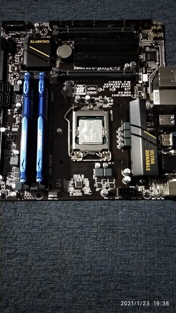 Gigabyte GA-B150M-D3H Intel B150 Micro ATX DDR4 LGA1151 2 x PCI-E x16 Slots Motherboard