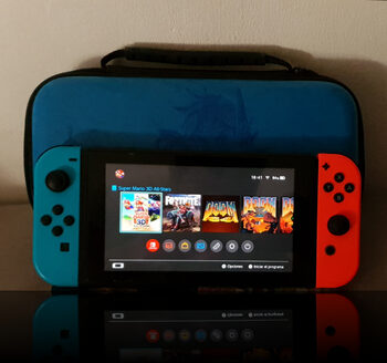 Nintendo Switch, Blue & Red, 32GB