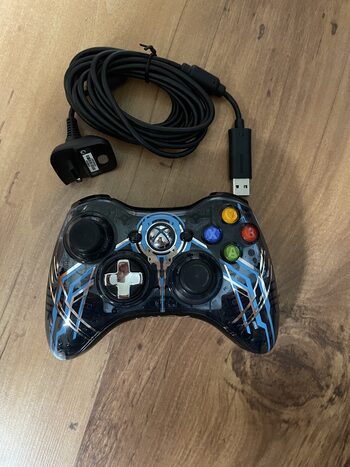 Manette XBOX 360 Collector Halo 4 Forerunner Edition