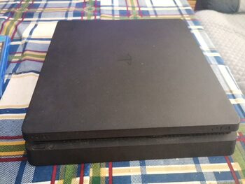 PlayStation 4 slim de 861,4GB