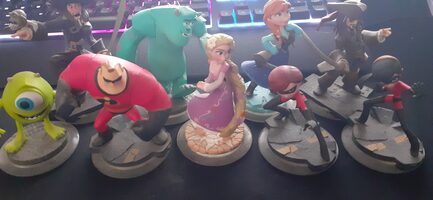 Lot de figurine Disney Infinity