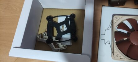 Noctua NH-D14 900-1200 RPM CPU Cooler