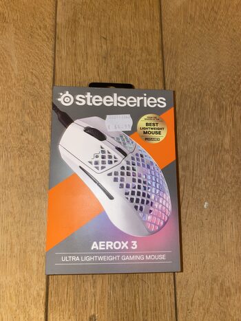 SteelSeries aerox 3 pelė (2022 edision) balta