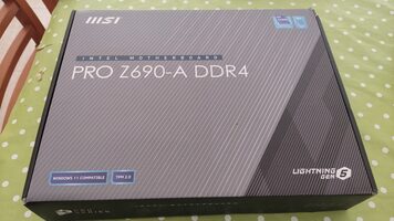 Placa base MSI PRO Z690-A DDR4 LGA 1700 .NUEVA