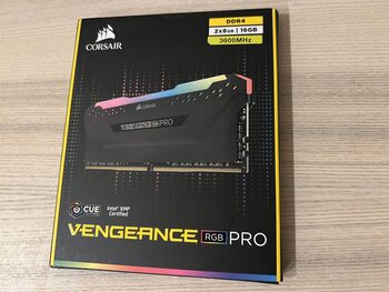 Corsair Vengeance RGB Pro 16 GB (2 x 8 GB) DDR4-3600 Black PC RAM