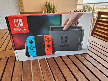 Nintendo Switch V2 (Rojo y Azul) + Extras