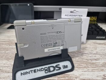 Nintendo DS Lite