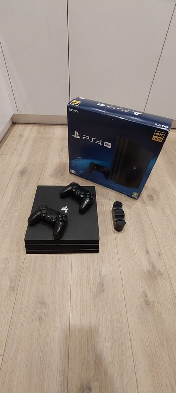 PS4 PRO 1TB CH-7216B