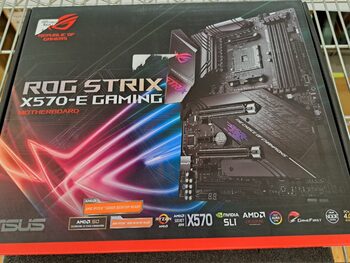 Asus ROG Strix X570-E Gaming AMD X570 ATX DDR4 AM4 3 x PCI-E x16 Slots Motherboard