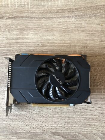 Gigabyte GeForce GTX 960 2 GB 1165-1228 Mhz PCIe x16 GPU