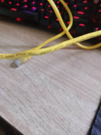 Ethernet laidas. Geltonas