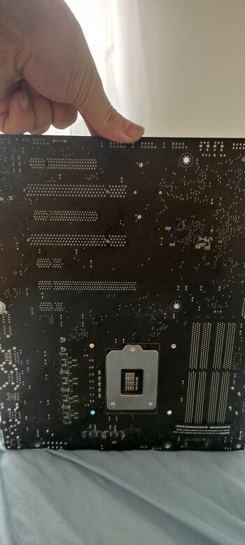 Asus P8P67 PRO (REV 3.1) Intel P67 ATX DDR3 LGA1155 3 x PCI-E x16 Slots Motherboard