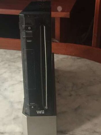 Wii Black con soporte y cables+ wii sports ( sin mando)