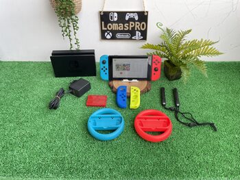 Nintendo Switch GARANTÍA + volantes + accesorios originales 