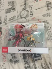 Figura amiibo pyra y mythra xenoblade Chronicles 2