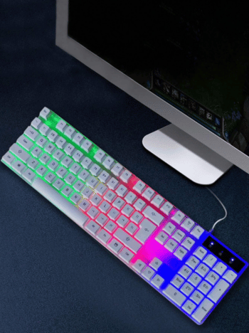 Nauja balta žaidimų klaviatūra su RGB apšvietimu