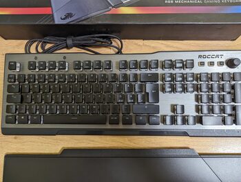 ROCCAT Vulcan 120 AIMO mechaninė klaviatūra