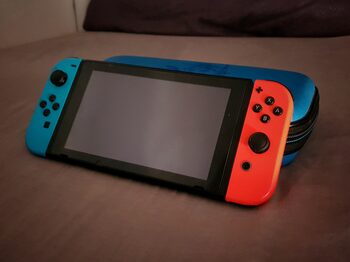 Nintendo Switch, Blue & Red, 32GB