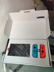 Nintendo Switch, Blue & Red