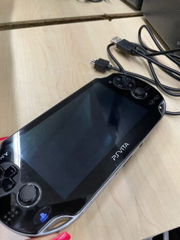 Pirkti PS vita PCH-1004 playstation Vita nesiojama konsole. Be ...
