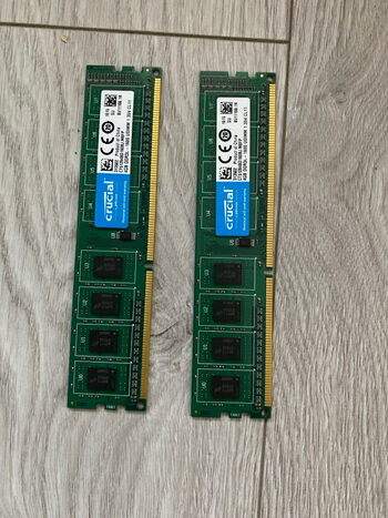Crucial 8 GB (2 x 4 GB) DDR3-1600 Laptop RAM