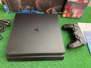 Buy PlayStation 4 Slim + mando v2 IMPECABLE!