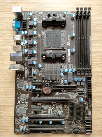 ASRock 980DE3/U3S3 AMD 760G ATX DDR3 AM3+ 1 x PCI-E x16 Slots Motherboard