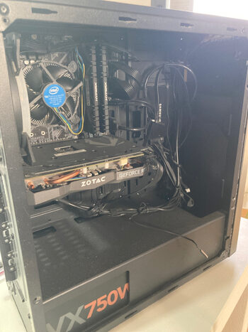 PC COMO NUEVO/ VALORADO EN 700€