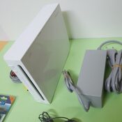 CONSOLA WII BLANCA RETROCOMPATIBLE GAMECUBE for sale