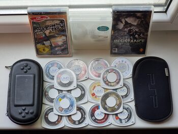 PSP 16GB + 16 UMD + CFW + Memory stick adapter for sale