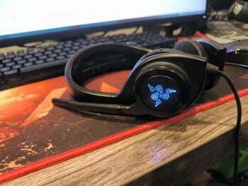 Buy Razer Piranha