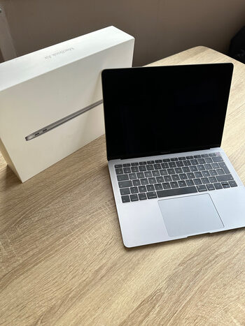 Macbook Air 2018, i5, 128GB