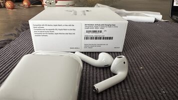 AirPods (2nd Generation)